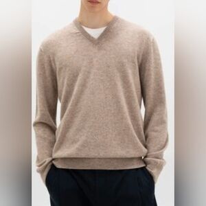 Johnstons of Elgin Mens Tan Colored 100% Wool Sweater